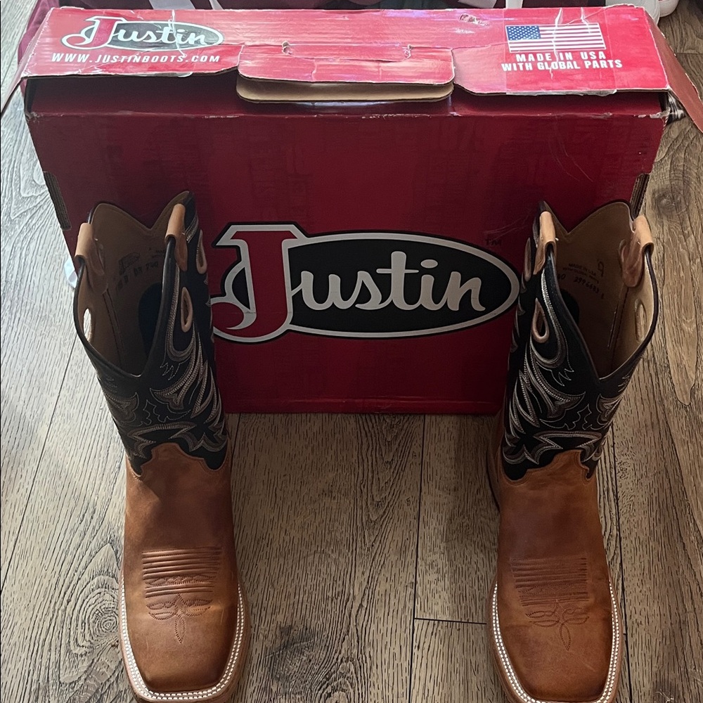 Justin Boots Men's Brown and Black Western Boots